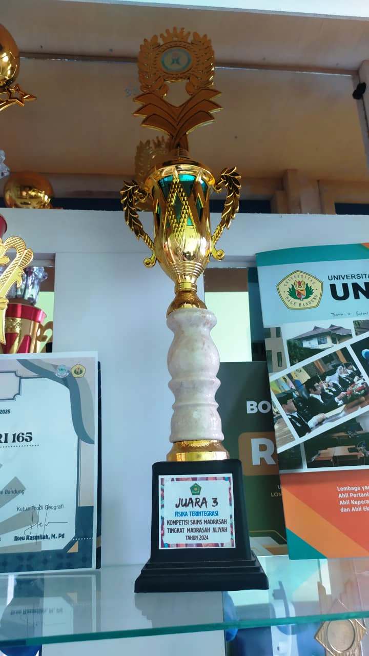 Juara 3 Fisika Teritegasi,KSM Tingakat Kab.Bandung